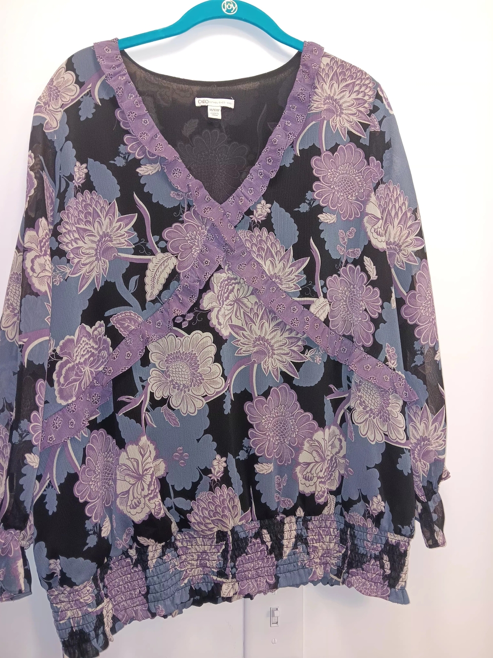 Cato Floral V-Neck Blouse in Purple & Black - Picture 2 of 4